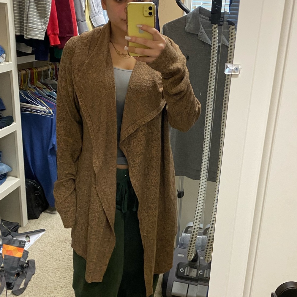 Cardigan - Picture 5 of 9